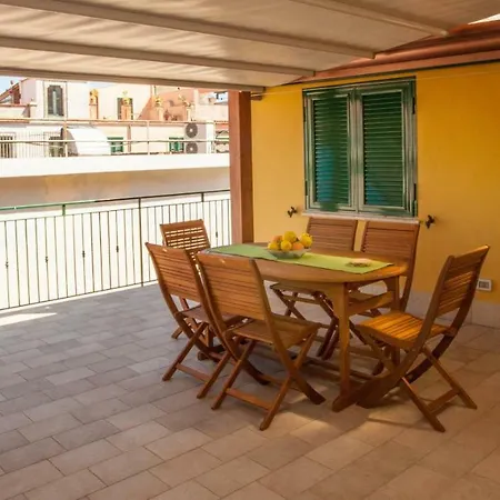 Casa Rosaria * タオルミーナ